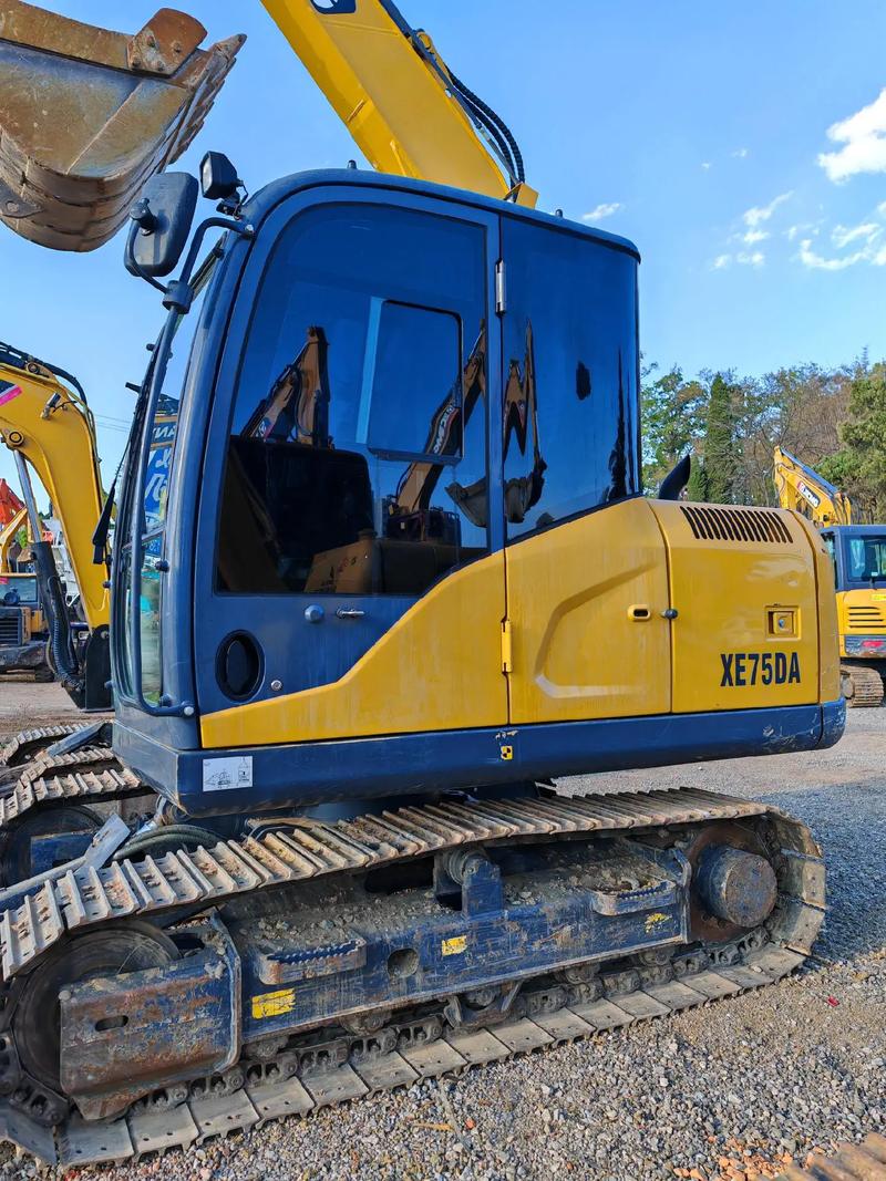 21年徐工75挖掘機(jī) 工程機(jī)械研發(fā)與二手機(jī)械市場(chǎng)的交匯點(diǎn)